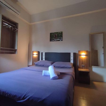 Step-In Lodge Kota Kinabalu Extérieur photo
