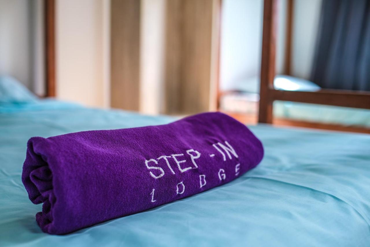 Step-In Lodge Kota Kinabalu Extérieur photo