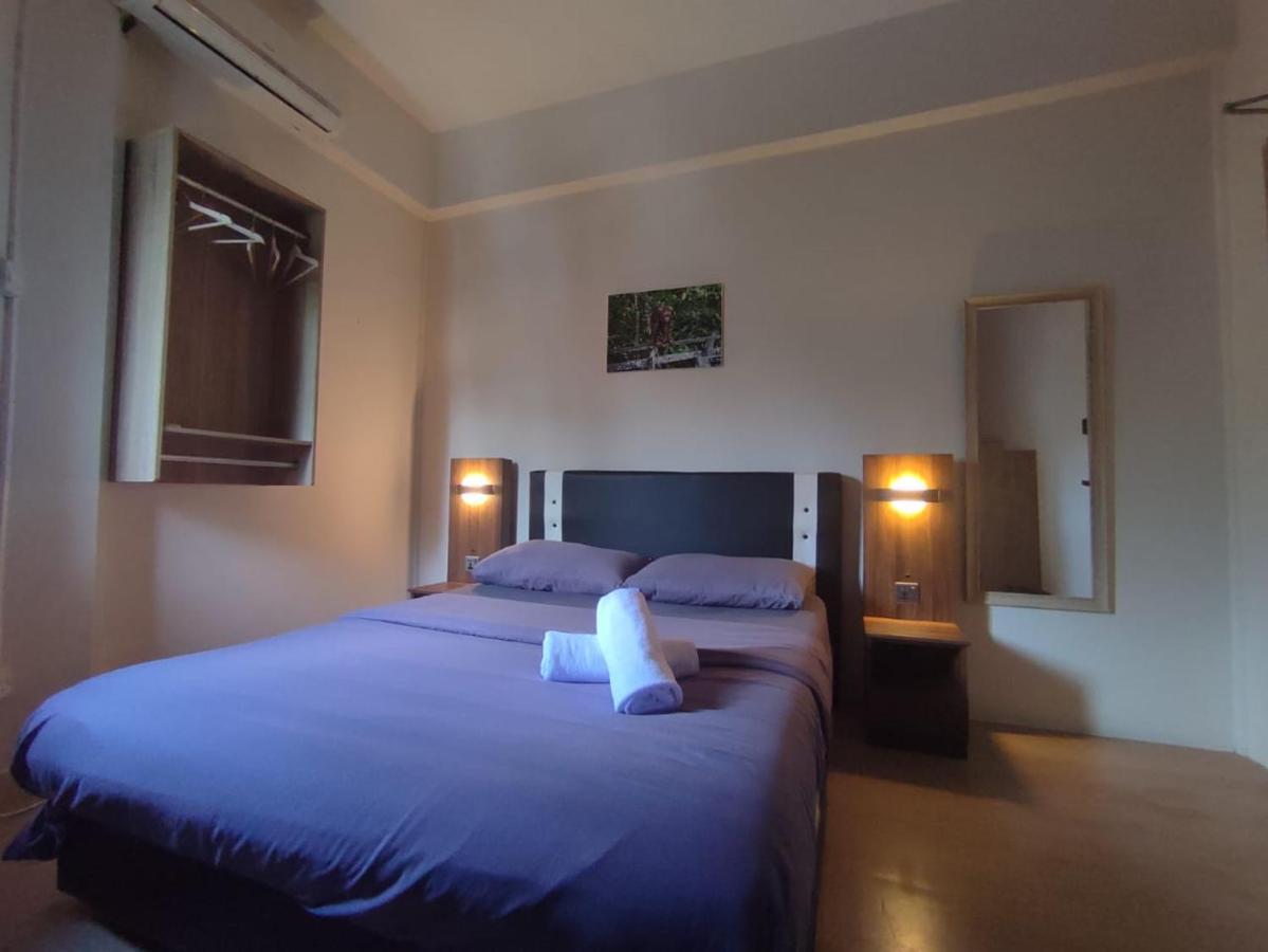 Step-In Lodge Kota Kinabalu Extérieur photo